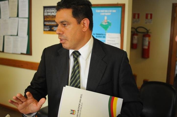 Subprocurador geral Marcelo Dornelles disse que Brigada Militar levou sargento para o hospital