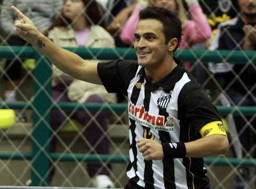 Inter desiste de contratar Falc&atilde;o para o futsal