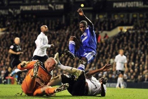 Ramires fez o primeiro gol do time londrino 