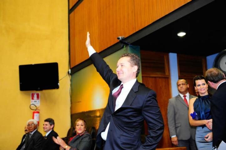  Mauro Zacher assume a presid&ecirc;ncia da C&acirc;mara da Capital