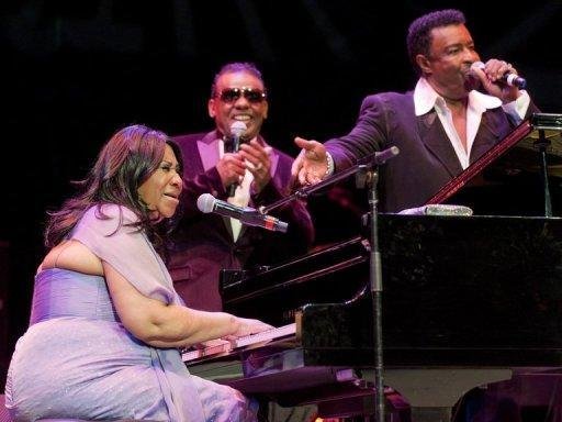 Aretha Franklin planeja casamento com amigo de longa data