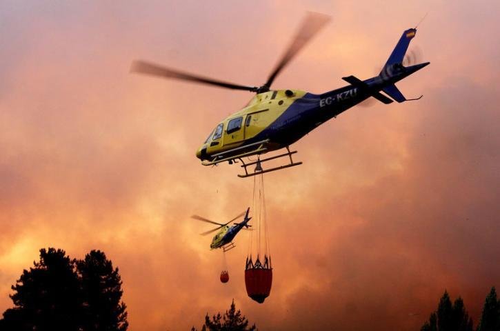 Seis bombeiros morrem em inc&ecirc;ndio criminoso no Chile, afirma Pi&ntilde;era