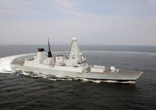 Navio de guerra brit&acirc;nico &eacute; enviado ao Golfo