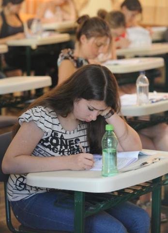 Os 40.978 inscritos para o vestibular disputam 5.290 vagas dos 89 cursos oferecidos pela UFRGS