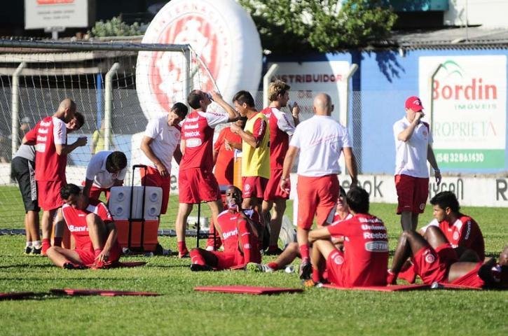 Base do time que dever&aacute; encarar o Novo Hamburgo, no dia 18, estava no gramado do est&aacute;dio do Gramadense