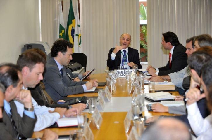 Anvisa e m&eacute;dicos v&atilde;o fazer rastreamento das pacientes e cham&aacute;-las para avalia&ccedil;&atilde;o cl&iacute;nica