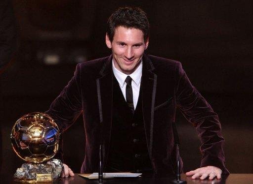 Na segunda-feira passada, Messi conquistou pela terceira vez consecutiva o trof&eacute;u Bola de Ouro