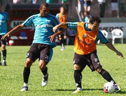 Kleber ser&aacute; uma das novidades no amistoso desta sexta-feira
