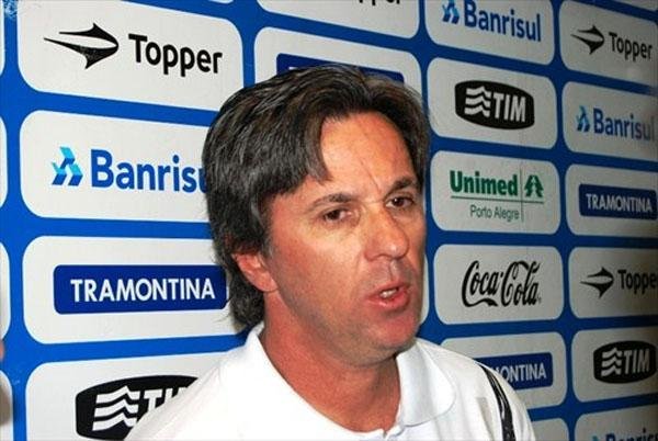 Caio J&uacute;nior define sistema para Gr&ecirc;mio come&ccedil;ar a temporada