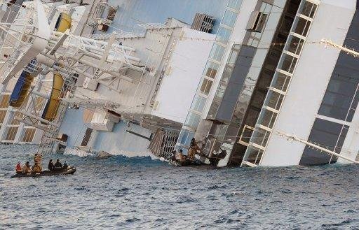 Grava&ccedil;&atilde;o evidencia fuga de comandante do Costa Concordia