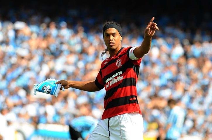 Presidente do Gr&ecirc;mio afirmou que clube s&oacute; ganhou com a n&atilde;o contrata&ccedil;&atilde;o de Ronaldinho