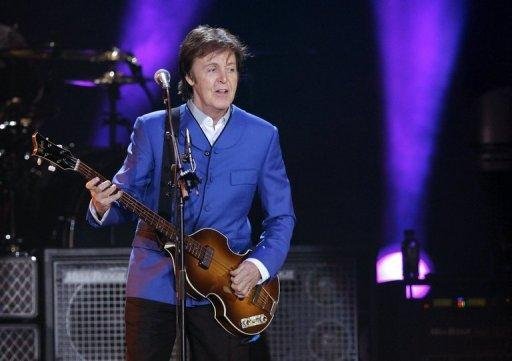 Paul McCartney se apresentar&aacute; no Grammy, com Rihanna e Coldplay