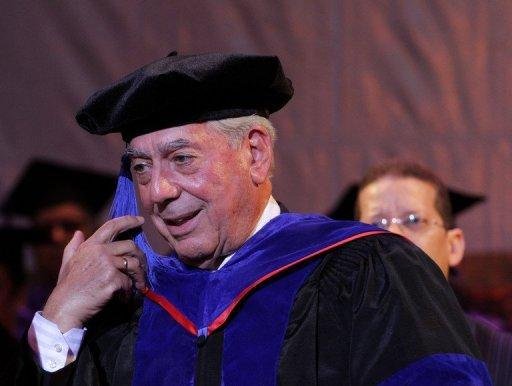 Vargas Llosa rejeita presid&ecirc;ncia do Instituto Cervantes