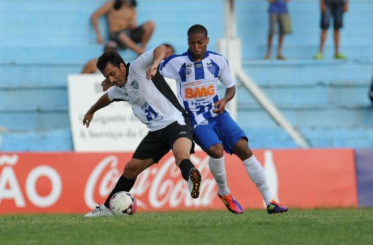 Cruzeiro bateu o Santa Cruz em Porto Alegre