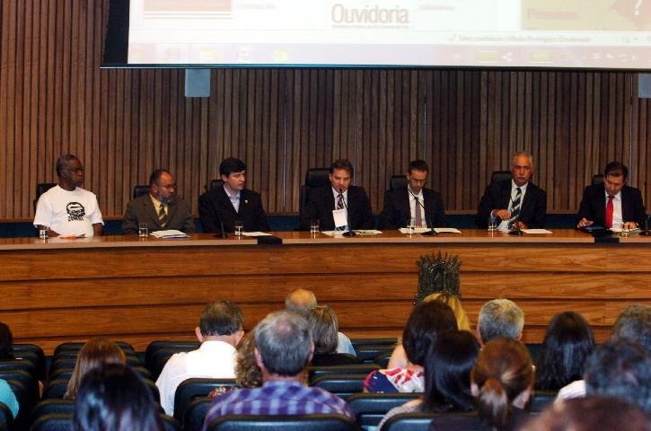 Autoridades debatem Sistema Nacional de Auditoria do Sistema &Uacute;nico de Sa&uacute;de (SUS) na Capital