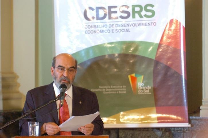 Diretor de Alimenta&ccedil;&atilde;o e Agricultura da ONU exaltou a justi&ccedil;a e democracia como novo marco regulador no FST