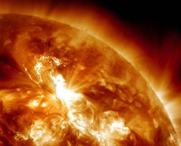 Erup&ccedil;&atilde;o bombardeou o planeta com part&iacute;culas magn&eacute;ticas 