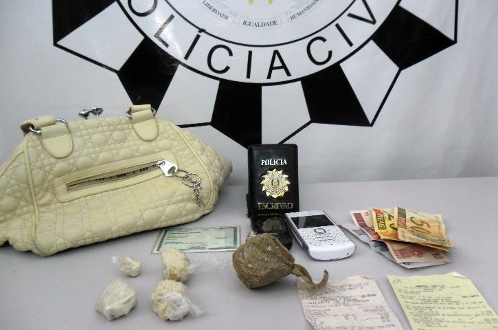 Drogas, armas e ve&iacute;culos foram apreendidos em a&ccedil;&atilde;o na regi&atilde;o Metropolitana