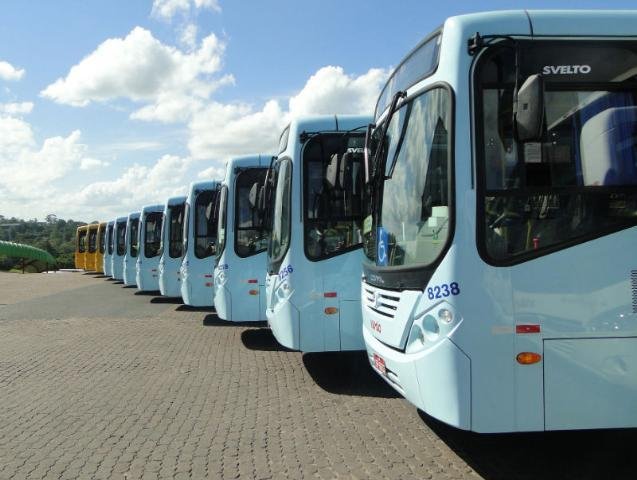 Popula&ccedil;&atilde;o de Viam&atilde;o recebe 57 &ocirc;nibus novos