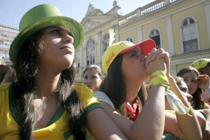 Na Copa de 2010, Largo reuniu milhares de torcedores