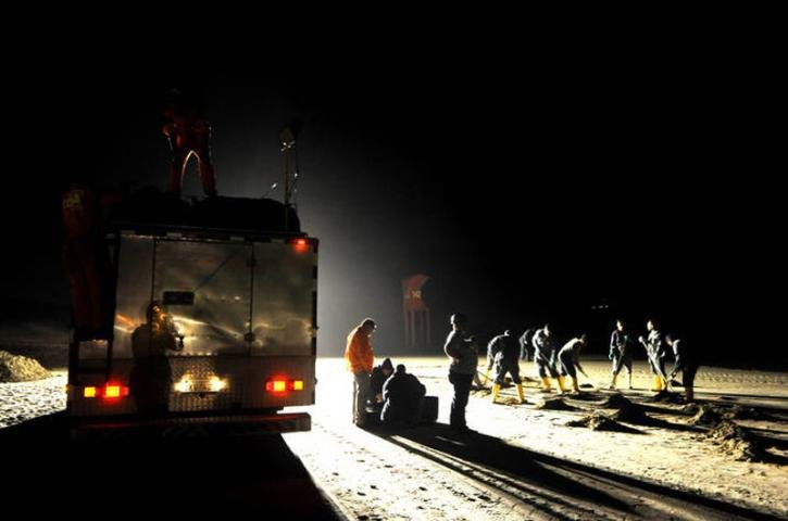 Limpeza do &oacute;leo que vazou da Transpetro teve in&iacute;cio ainda na madrugada desta sexta-feira