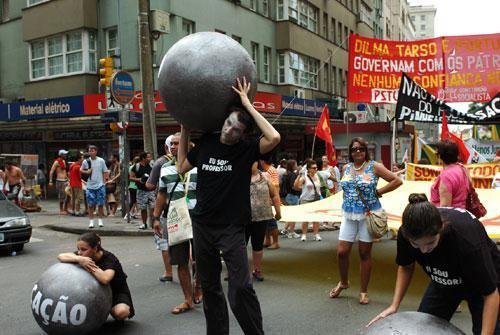 F&oacute;rum Tem&aacute;tico teve participa&ccedil;&atilde;o aqu&eacute;m da expectativa, mas houve atividades marcantes, como a marcha 