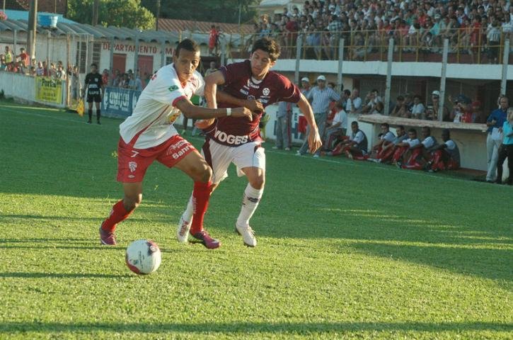 Time venceu os tr&ecirc;s jogos que disputou at&eacute; agora