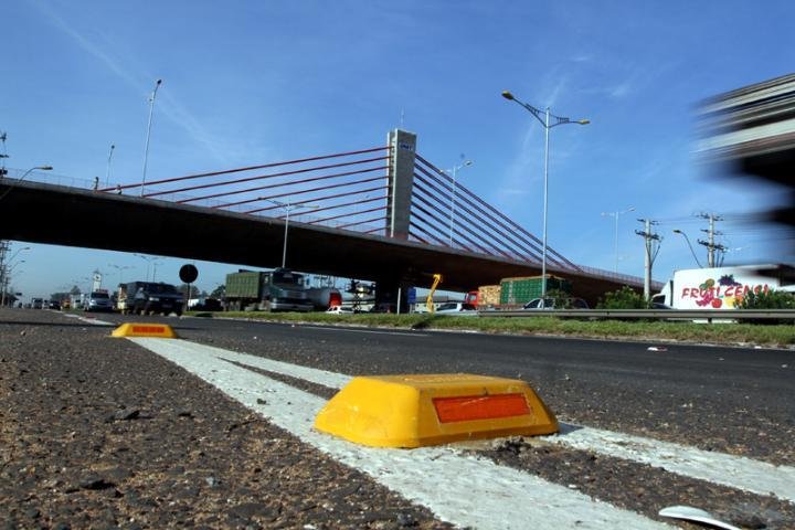 Viaduto auxiliar&aacute; tr&aacute;fego na BR 116