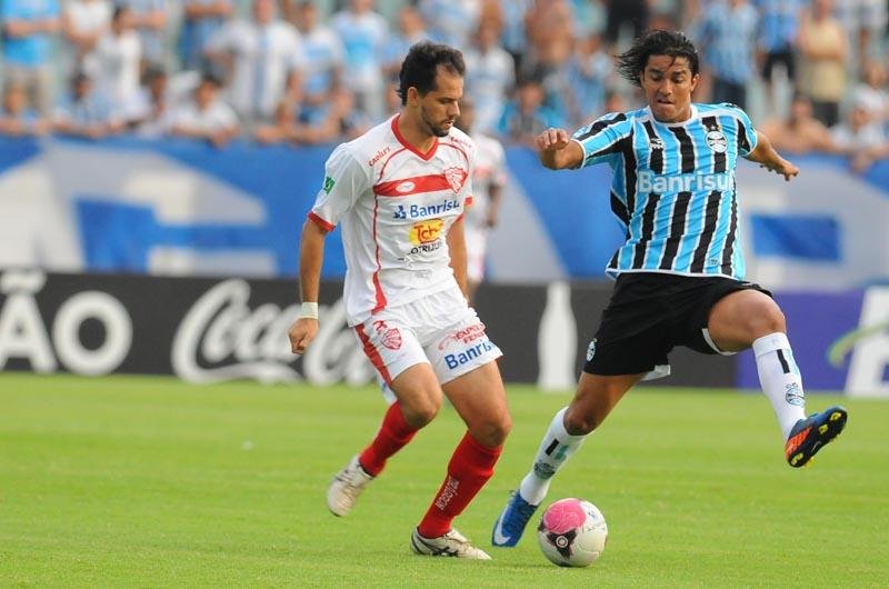 Gr&ecirc;mio busca vit&oacute;ria contra o S&atilde;o Luiz