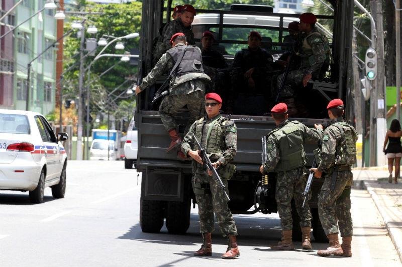 For&ccedil;a nacional patrulha as ruas de Salvador