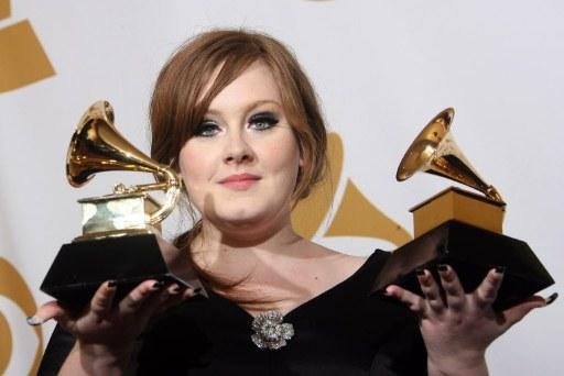 Adele de volta aos palcos no Grammy