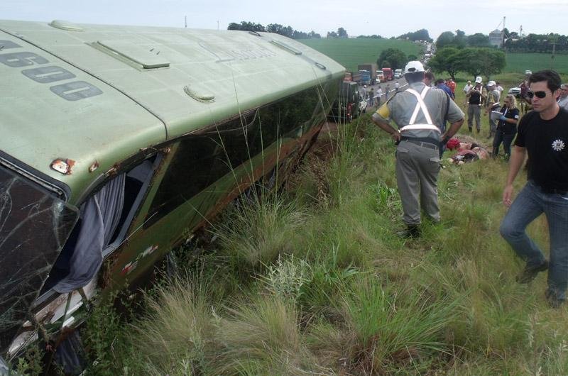 Empresas de &ocirc;nibus garantem assist&ecirc;ncia &agrave;s v&iacute;timas