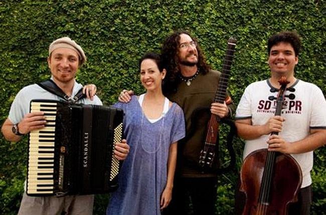 Quarteto V&oacute; Cor&aacute;lia mostra seu som &agrave;s 20h 