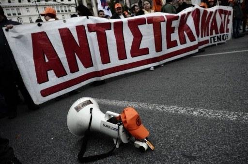 Sindicatos gregos convocam greve de 48 horas contra novos cortes