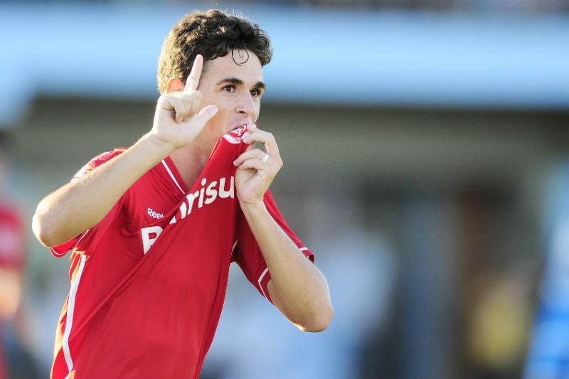 Inter garante Oscar contra o Juan Aurich
