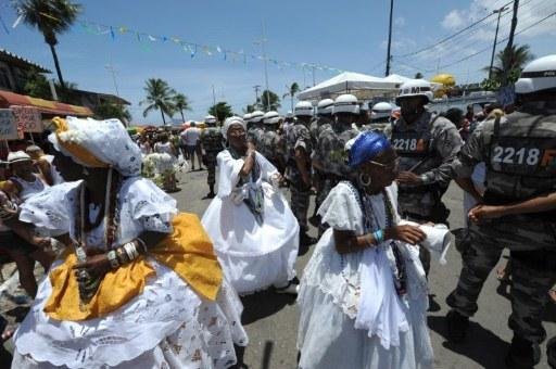 Governo da Bahia endurece com policiais militares grevistas