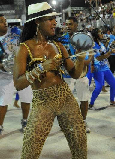 Ensaio para o Carnaval de Porto Alegre prossegue na noite deste s&aacute;bado