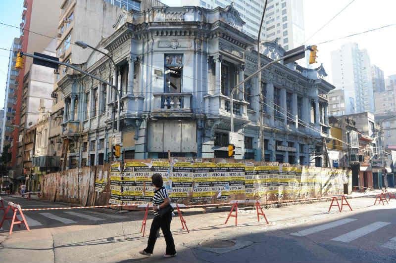Prefeitura far&aacute; reformas emergenciais no pr&eacute;dio