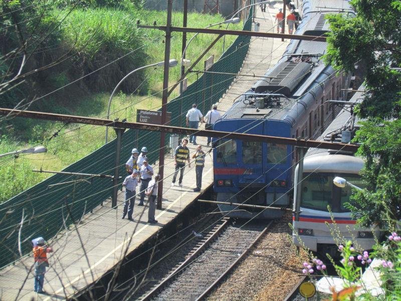Choque entre trens em S&atilde;o Paulo deixa 38 feridos