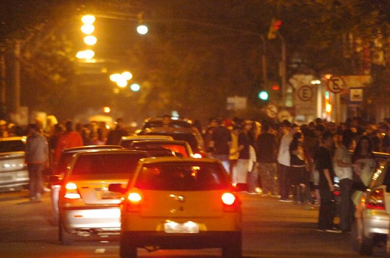 Lima e Silva &eacute; uma das ruas com maior concentra&ccedil;&atilde;o de bares e casas noturnas de Porto Alegre