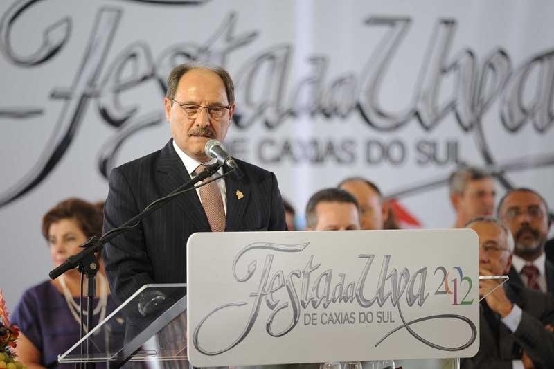 O prefeito de Caxias, Jos&eacute; Ivo Sartori