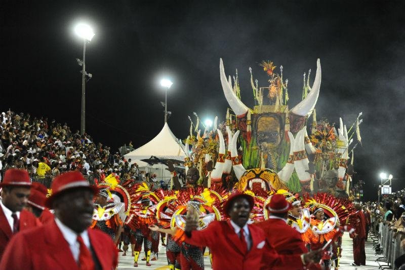 Alegria em vermelho e branco da Imperadores empolgou o Porto Seco