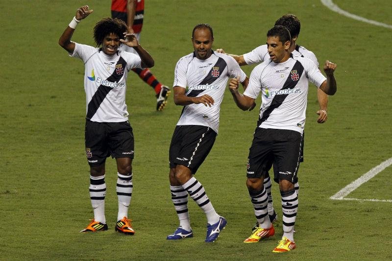 Vasco derrota Flamengo de virada e vai &agrave; final