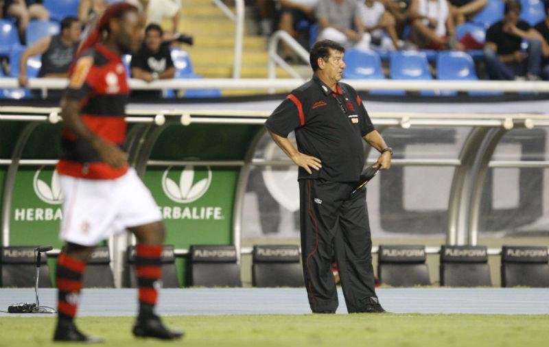 Joel Santana destacou atua&ccedil;&atilde;o equilibrada do time do Flamengo