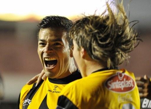 Equipe boliviana venceu de virada o Juan Aurich por 2 a 1 