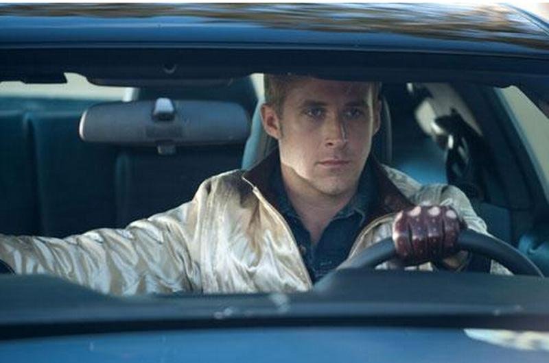 Ator Ryan Gosling vive um dubl&ecirc; que se envolve em crime