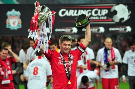 Liverpool conquista Copa da Liga Inglesa nos p&ecirc;naltis