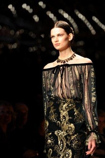 Salvatore Ferragamo trouxe elementos de princesas &agrave; passarela
