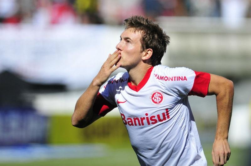 Atacante do Inter elogiou &ecirc;nfase em treinos f&iacute;sicos antes do come&ccedil;o do segundo turno do Gauch&atilde;o