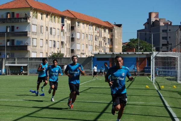 Reservas realizam treino f&iacute;sico no est&aacute;dio Ol&iacute;mpico